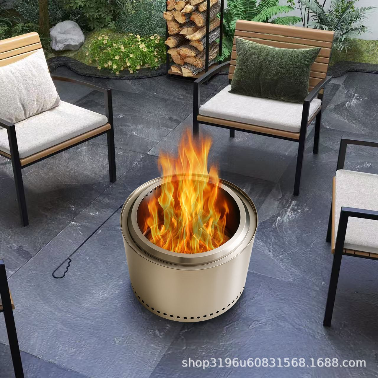 Kamin für die Terrasse - rostfreier Stahl. Derzeit ist ein Grillrost inbegriffen.